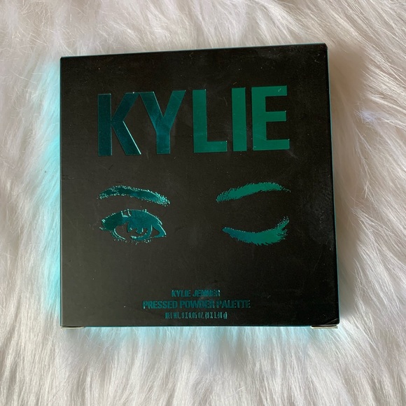 Kylie Cosmetics Other - Kylie Cosmetics The Blue Honey Palette Kyshadow